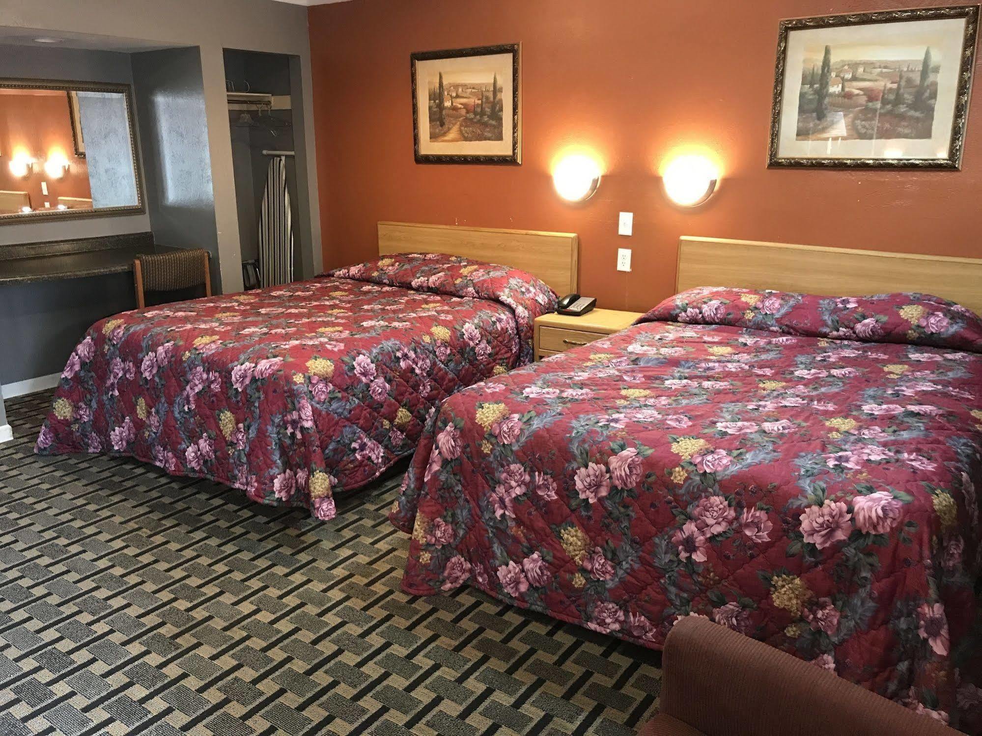 Economy Inn Marshalltown المظهر الخارجي الصورة